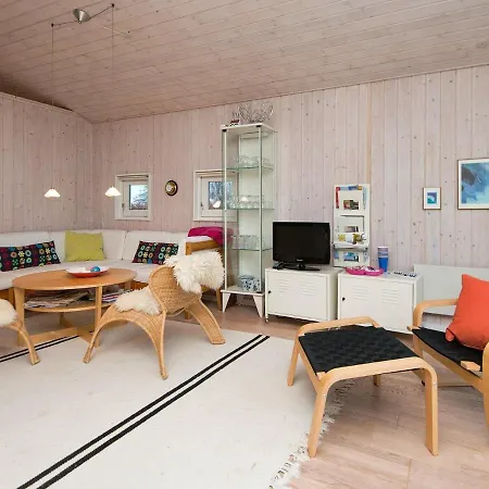 Holiday home Scenic Holiday In Near Sea *